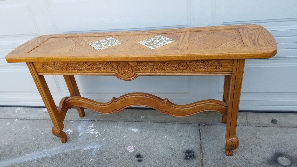 Solid wood console table. (It's heavy)