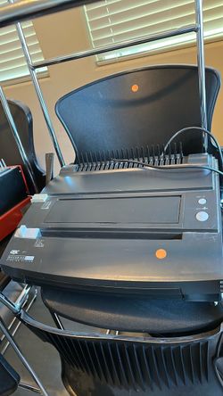 GBC DocuBind P200 Binding Machine – 25 Sheet Punch, 425 Sheet Bind
