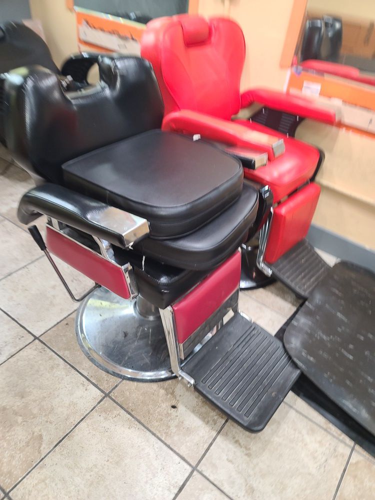 Barber chair use