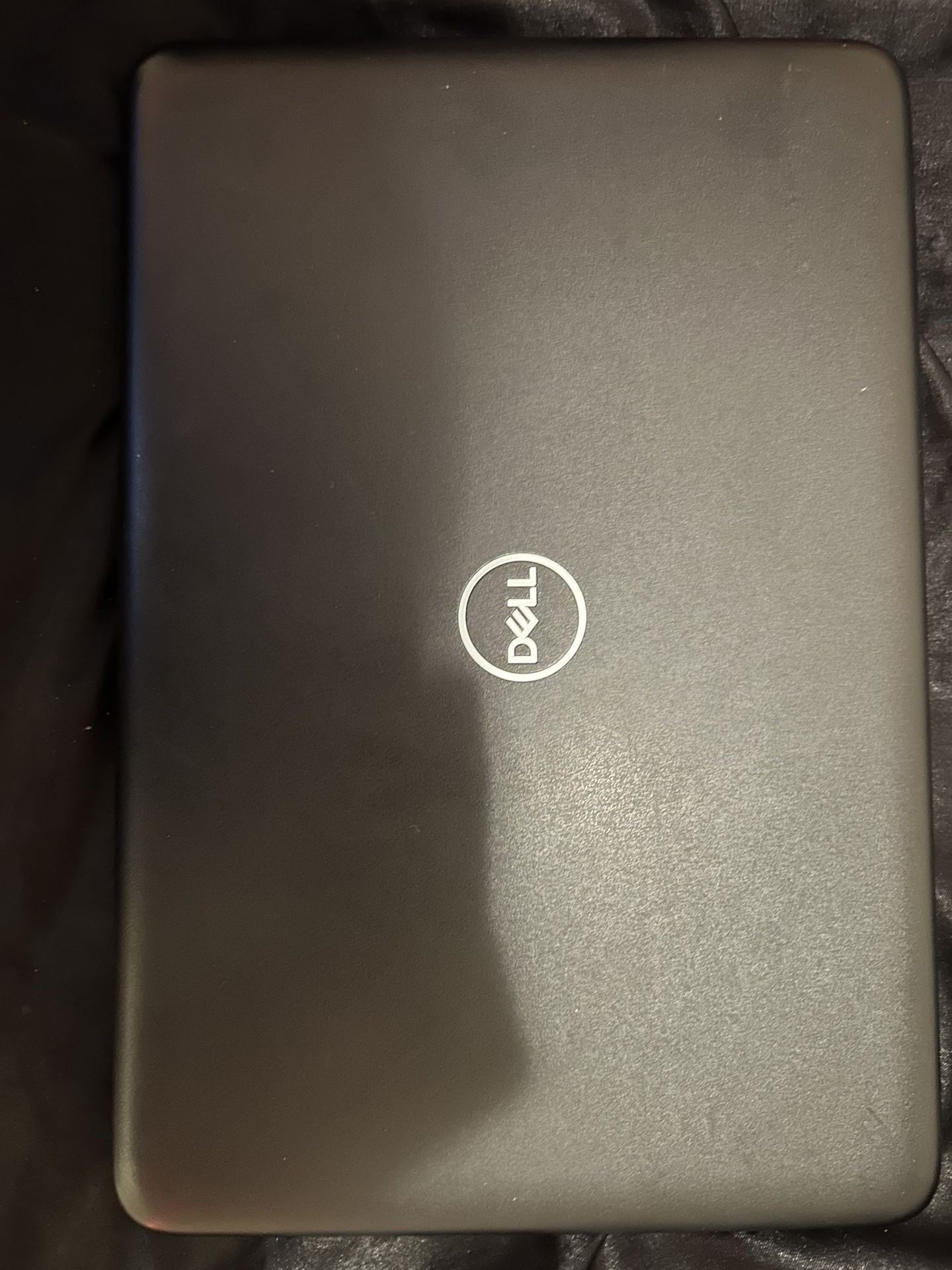 Latitude 3190