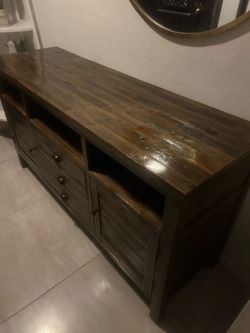 Jofran Furniture Media Console