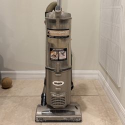 Shark Navigator Deluxe Upright Vacuum (NV42) – XL Dust Cup & Pet Power