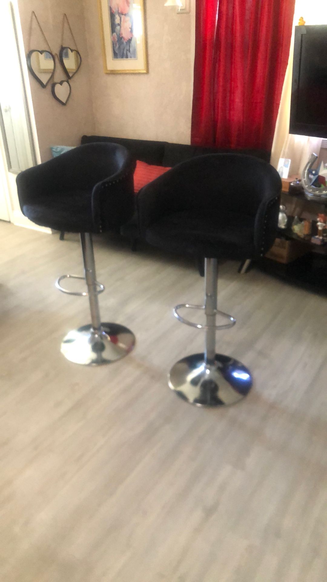 set of 2 swivel stools