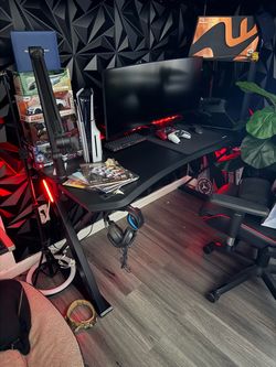 gaming desk