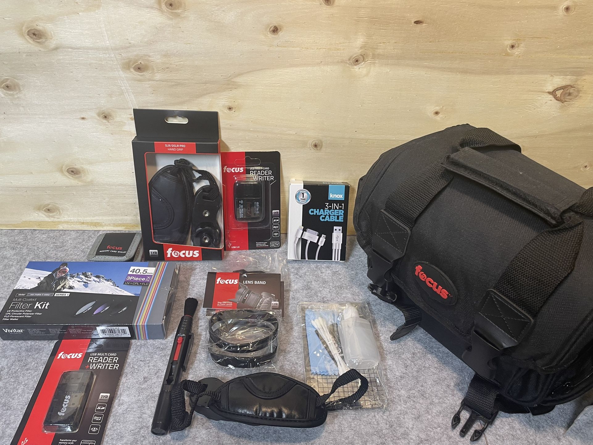 Focus Camera DSLR Bag Kit