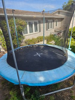 Large trampoline free