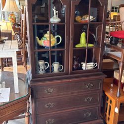 Mahogany China Cabinet 