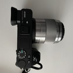 Sony A6500 Camera w/ Lense & Bag 