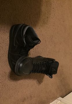 Jordan 1 mid size 12