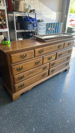 Oak bedroom dresser with three mirrors