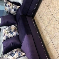 Sectional In Stock For Immediate Delivery 