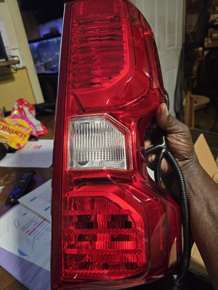 Chevy Silverado 1(contact info removed) Taillight left Driver Side Only Fit 2019 Type Halogen #418
