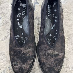 Bzees Willow Comfort Dress Electric Pumps Wedge Heel Cushioned Black Size 10.w