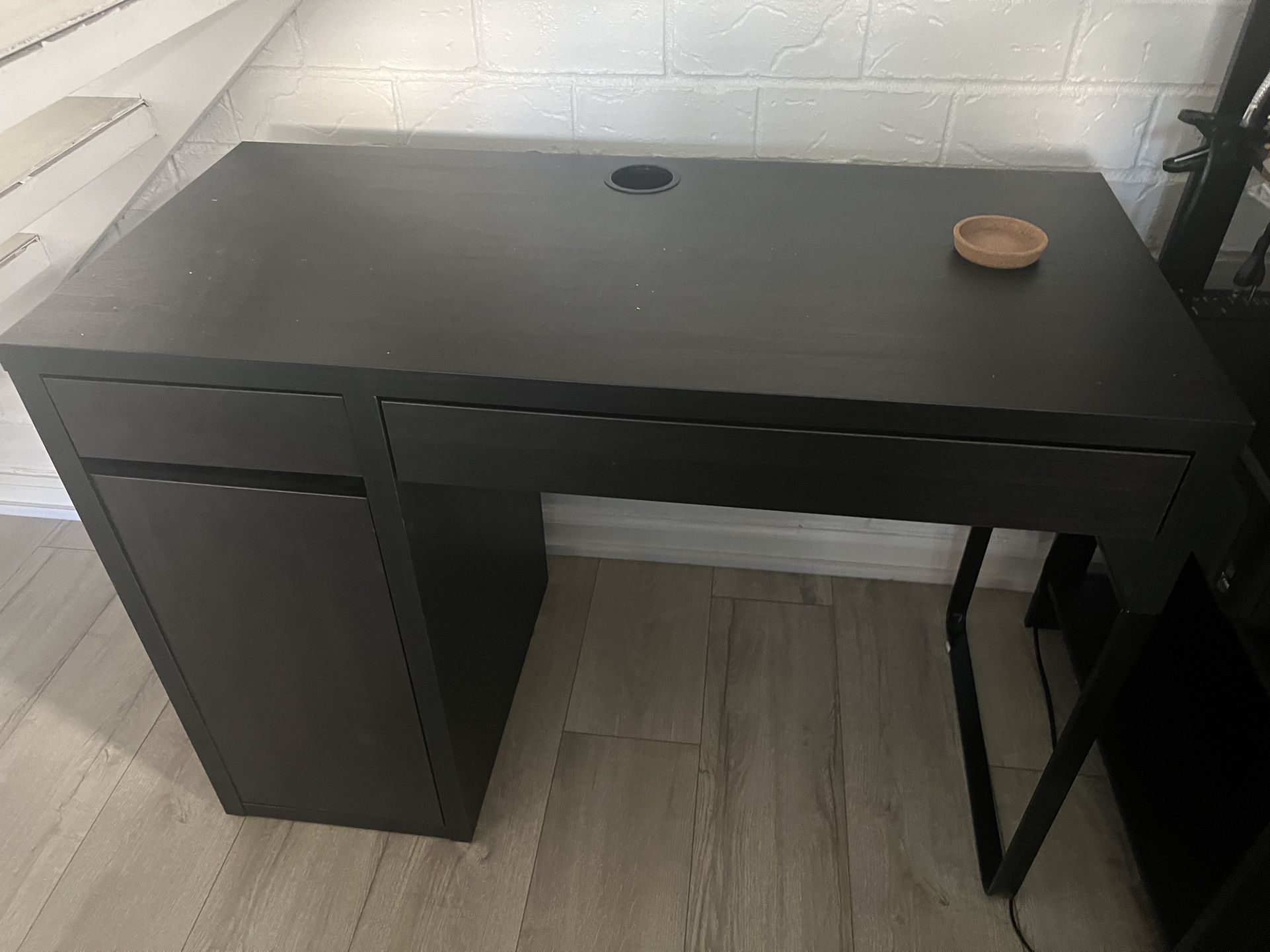 Ikea Micke Desk