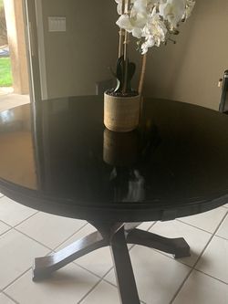 seeing this wooden table