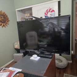 TV Sharp Aquos Quattron 46"