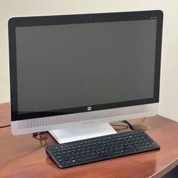 HP Computer ENVY 23” All in one 8GB Beats Audio