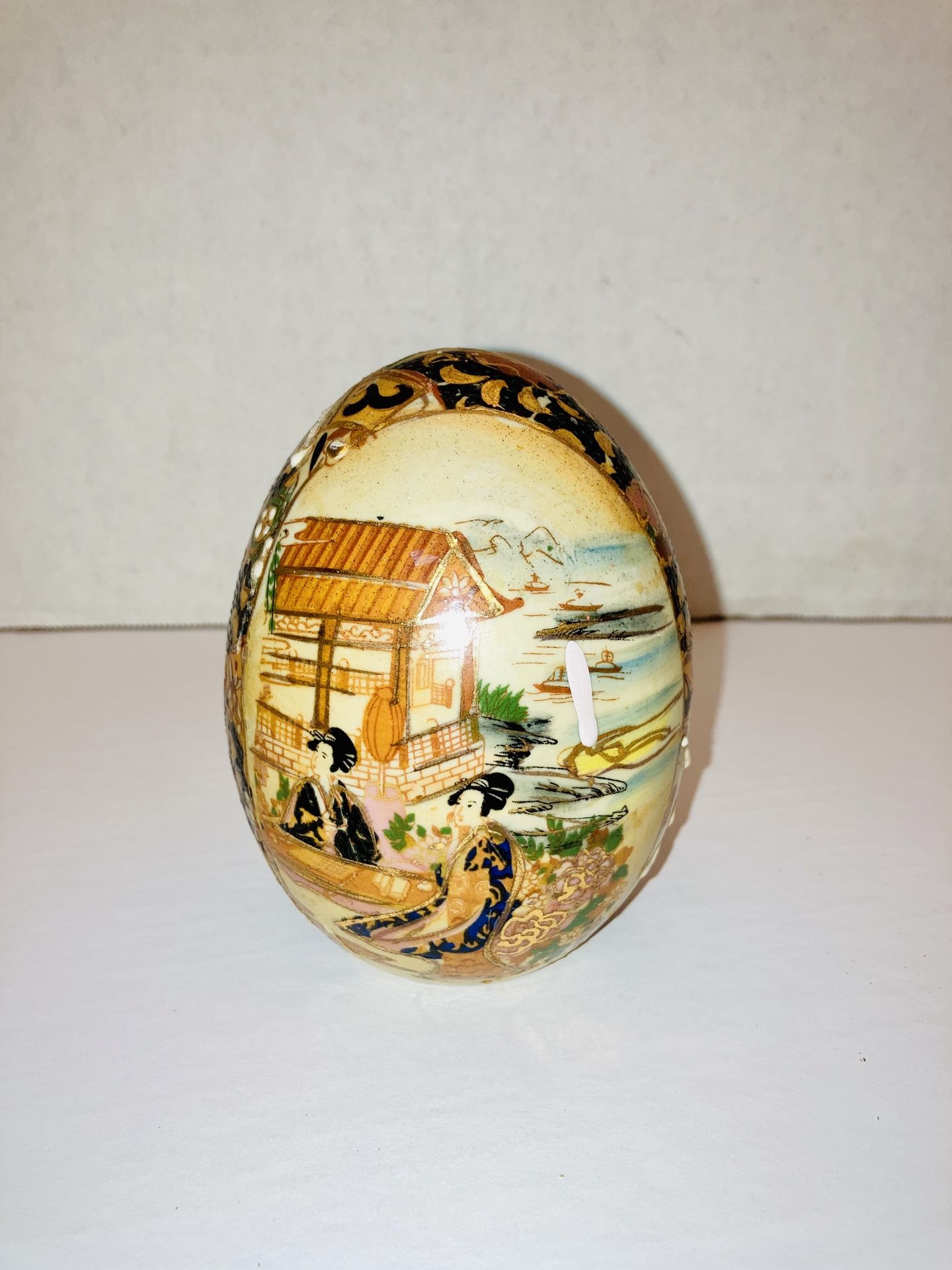 Vintage Porcelain Satsuma Egg Hand Painted With Geishas In The Garden Statue