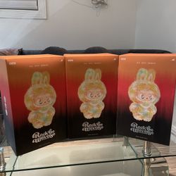 THE MONSTERS Big Into Energy Series- Rock The Universe Vinyl Plush Doll