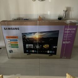70” Samsung 4k UltraHD Smart TV