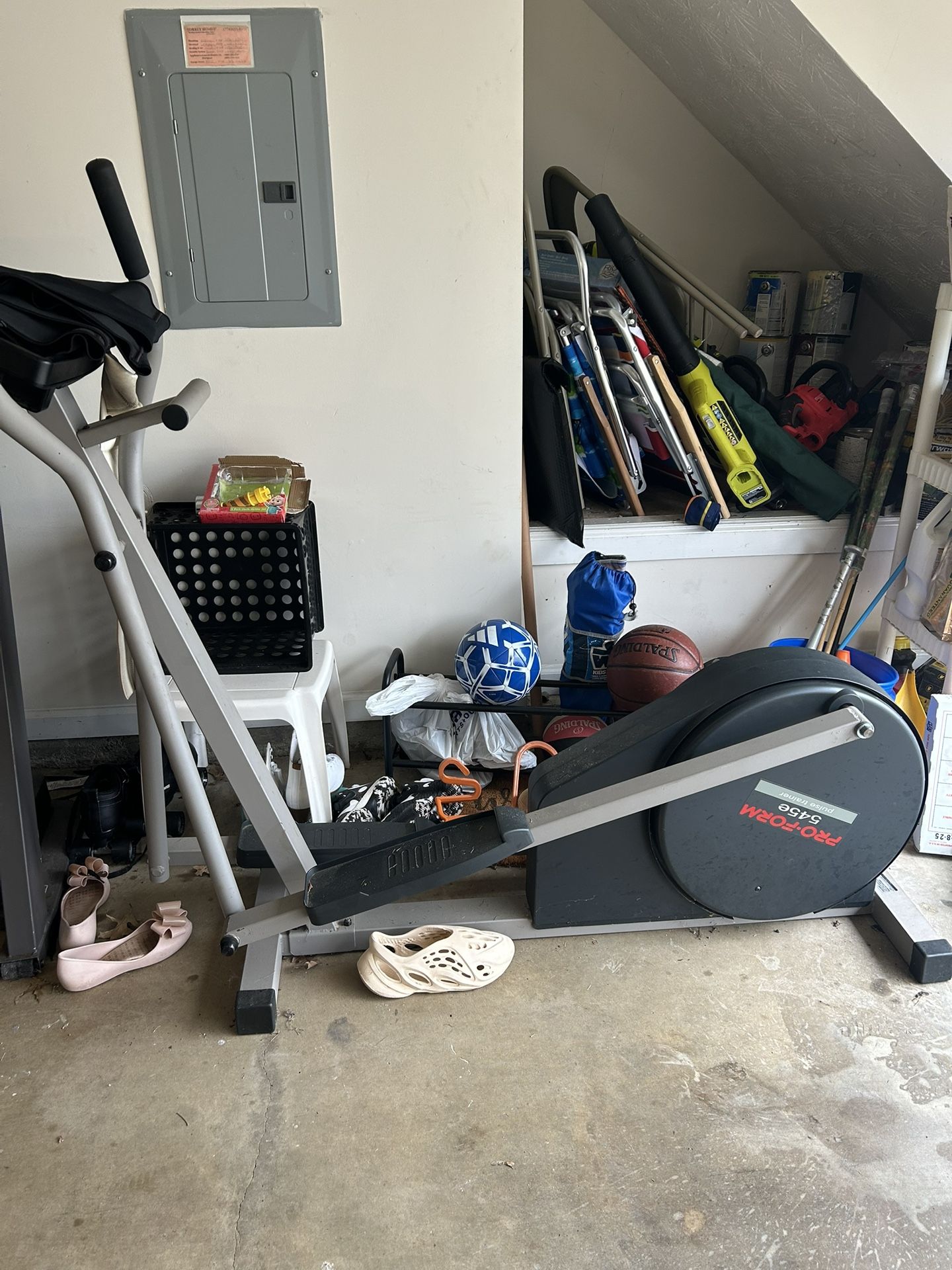 Elliptical machine