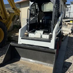 1997 Bobcat 553 Skid Steer loader 