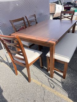 Comedor De Madera Nuevo