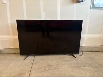 65 inch smart TV Roku