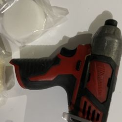 Milwaukee M12 BPS-0 Impact Driver