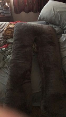 U shaped pregnancy pillow