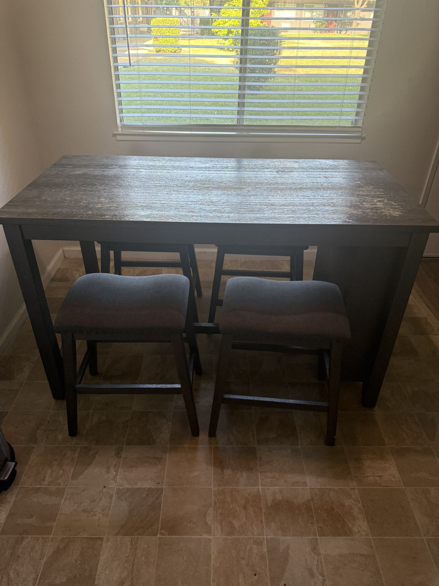 Dining Table For Sale!