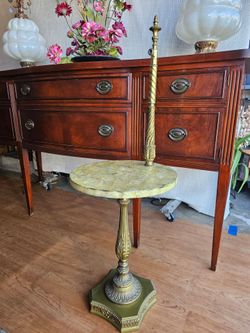 Gorgeous Vintage Abalone Table