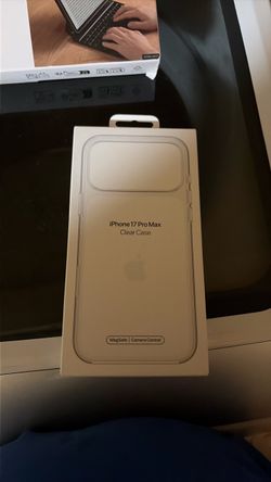 Iphone 17 pro max clear case