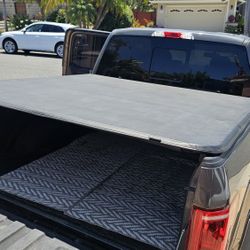 Truck Bed Cover, Tri  Fold 5' 6"