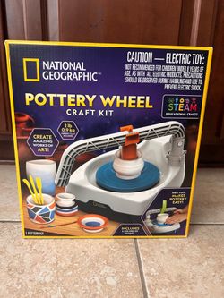 NATIONAL GEOGRAPHIC Pottery Wheel for Kids