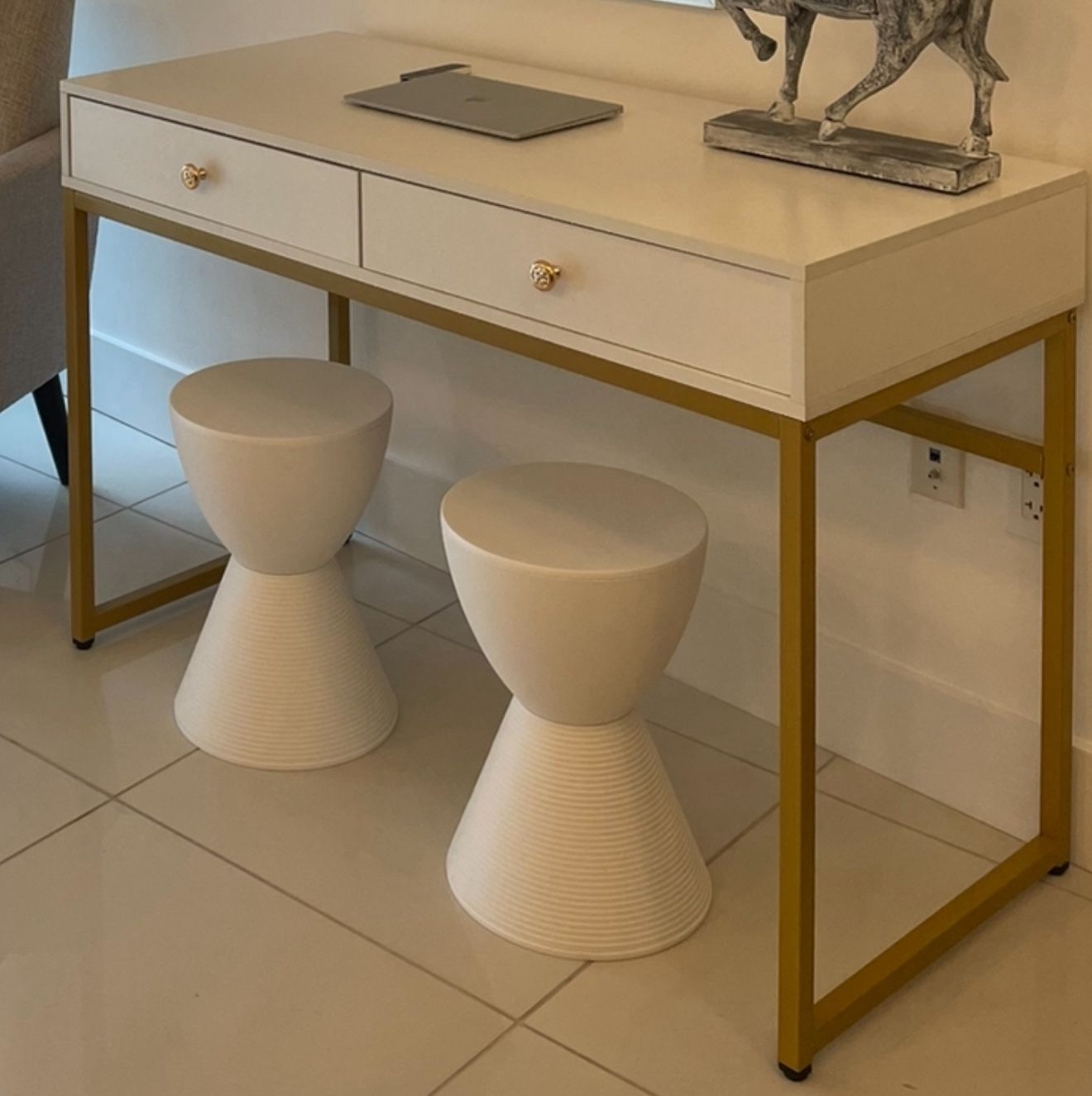 White Desk