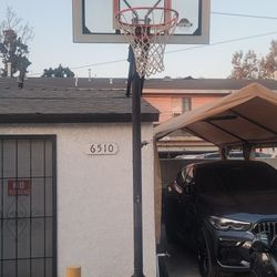 Basketball Hoop 