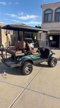 2023 ICON EV i40L – Lifted 4-Passenger Golf Cart (Excellent Condition)