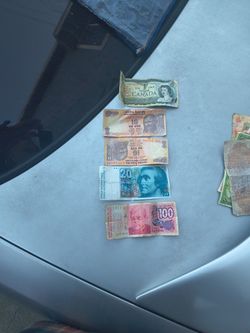 Different Paper Bills From Other Countries