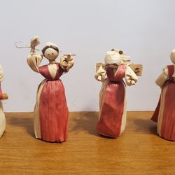 Set Of 4 Beautiful  Vintage Corn Husk Doll Ornaments
