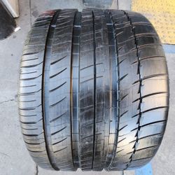 1 USED TIRE MICHELIN 335/35/17