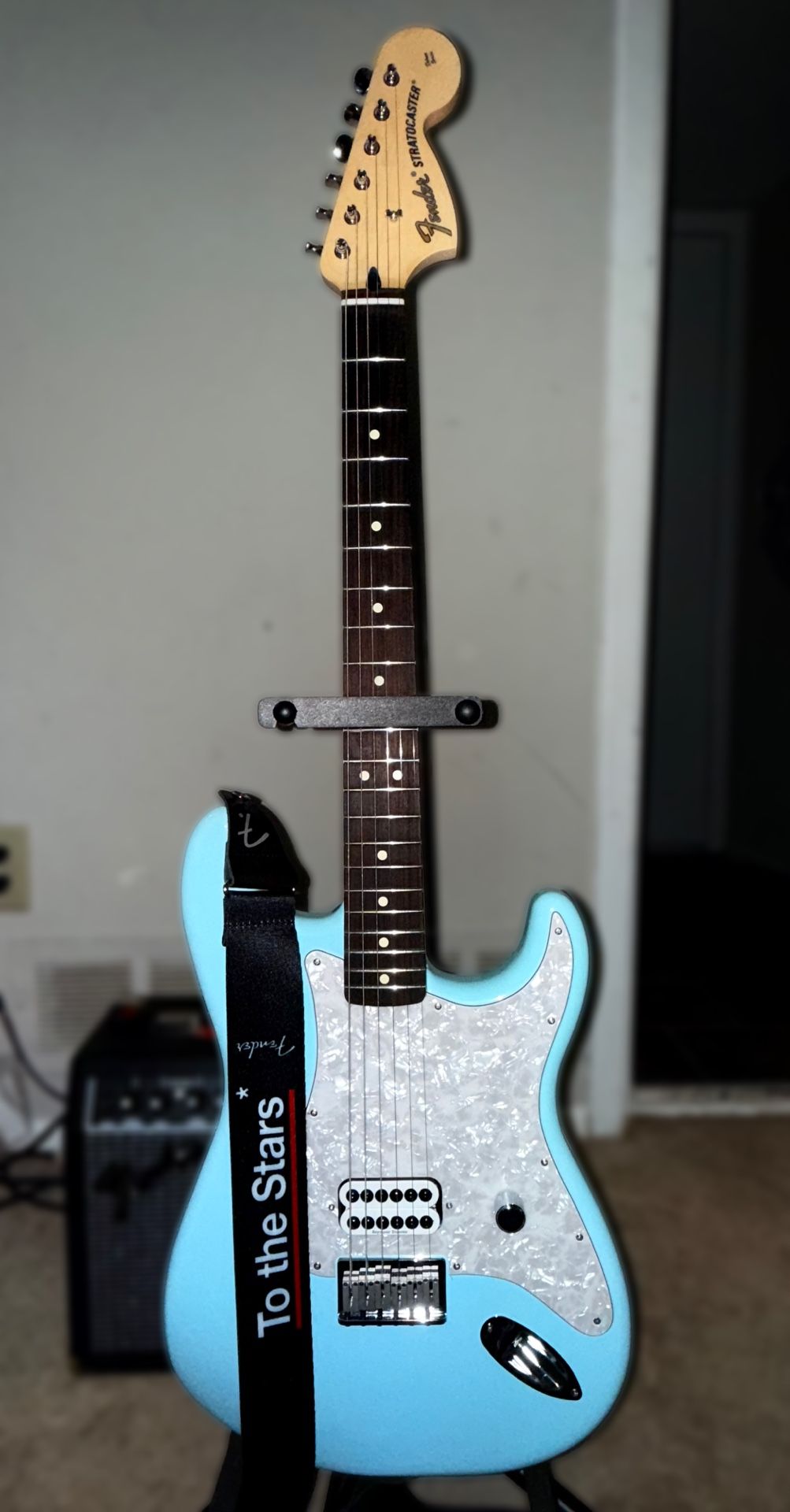 Tom Delonge Stratocaster