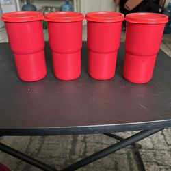 Tupperware Set4