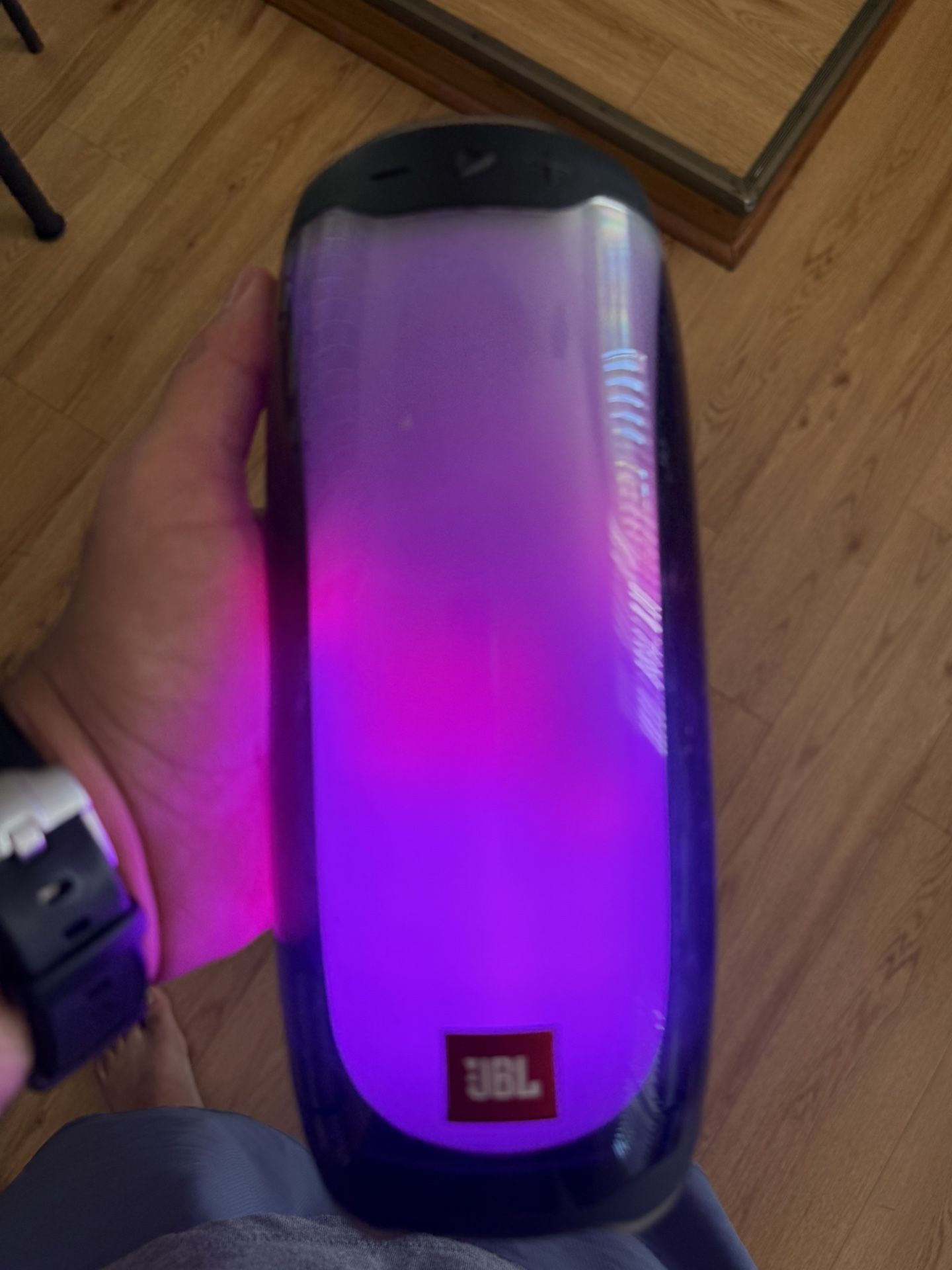 JBL Pulse 4 Like New
