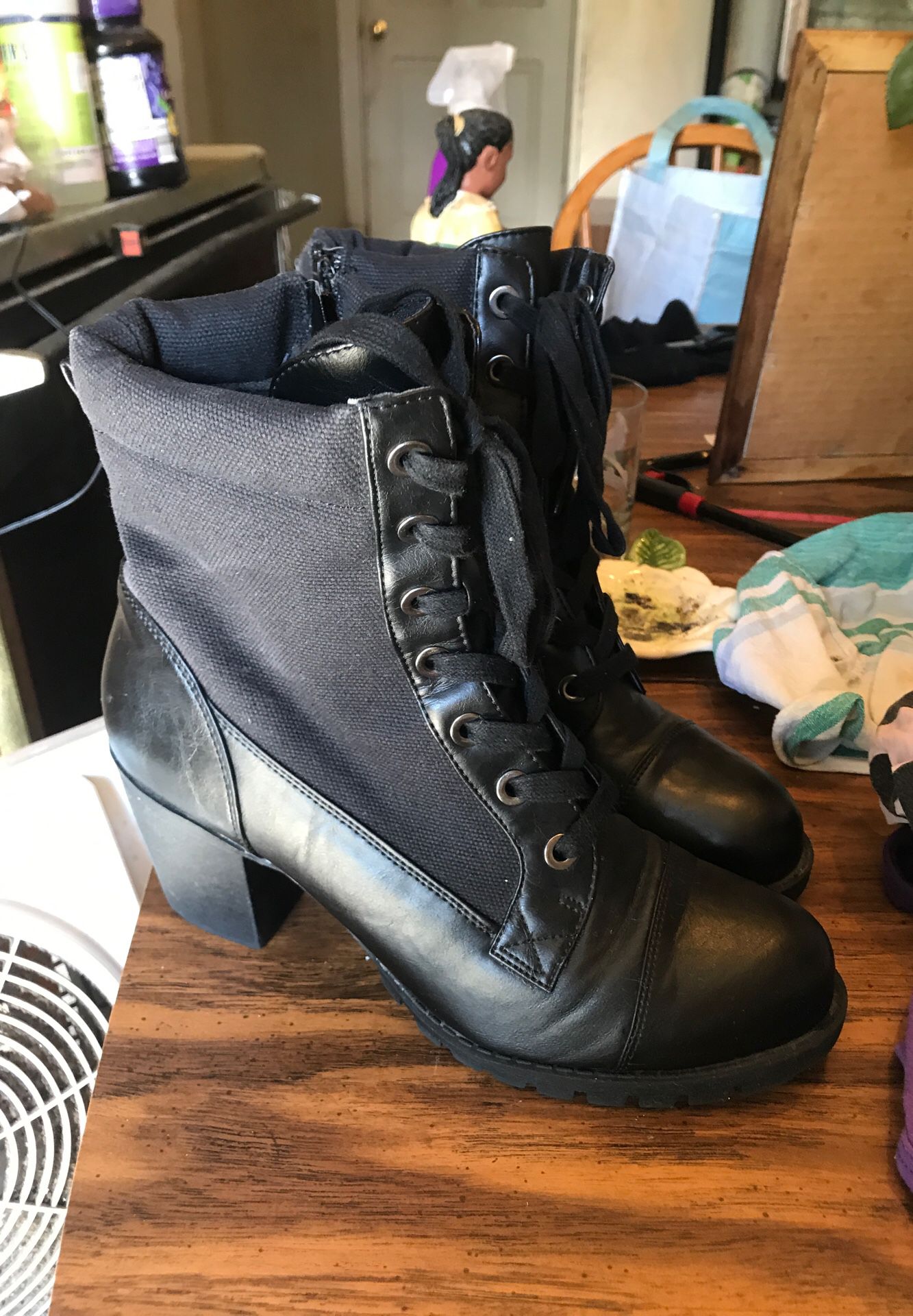Ladies size 8.5 XOXO Black zipper boots with heel