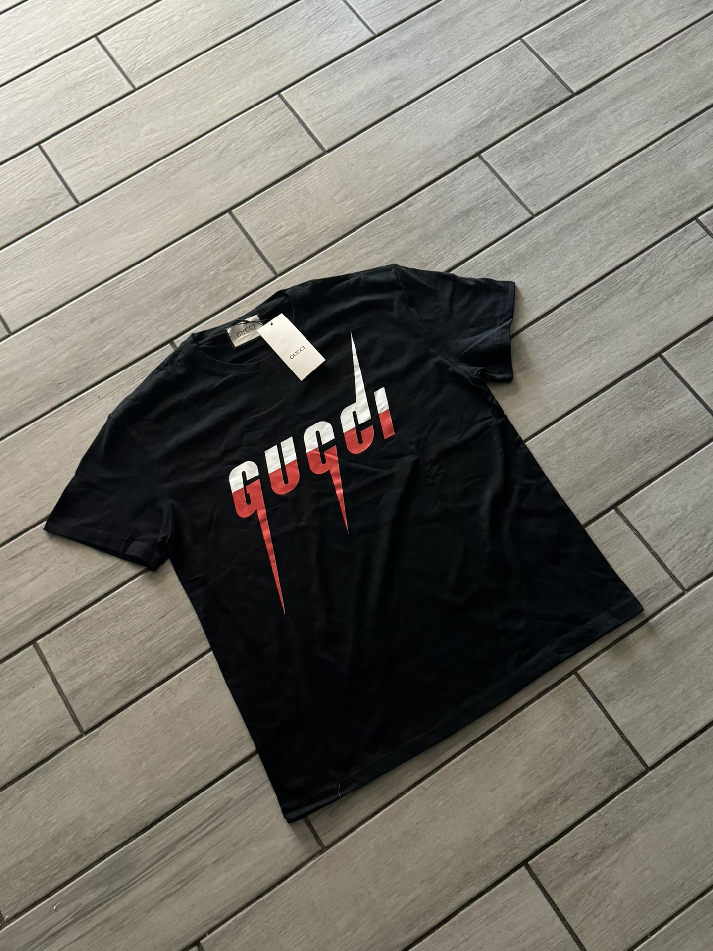 Gucci T Shirt Size M