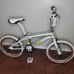 87 General hustler Fred Blood 20" Bmx bike $850