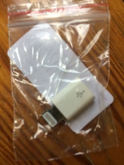 Apple charge adapter