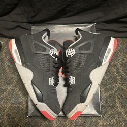 Air Jordan 4 Bred 