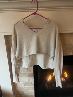 Cream cropped BDG sweater